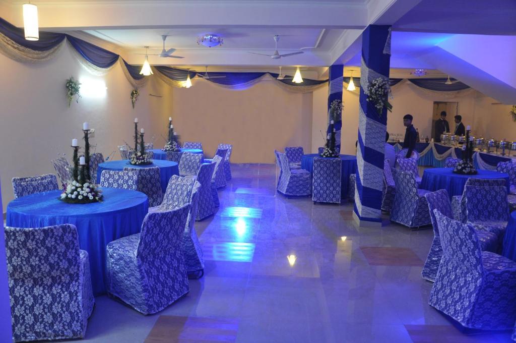 Fabhotel Kashish Residency Sector 26 Noida Ngoại thất bức ảnh