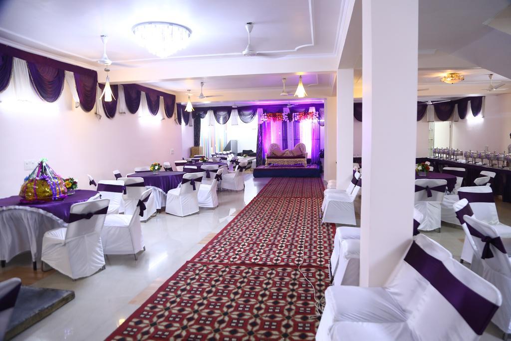 Fabhotel Kashish Residency Sector 26 Noida Ngoại thất bức ảnh
