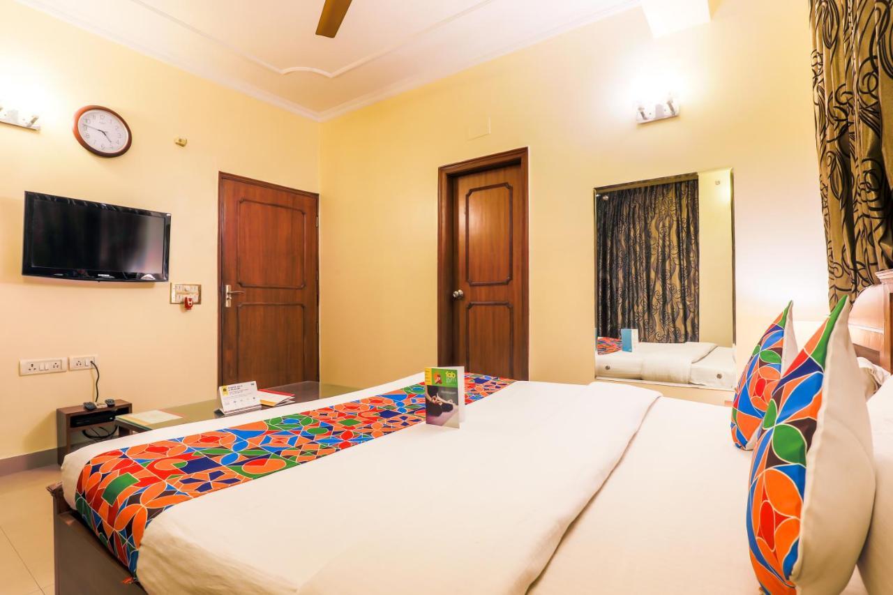 Fabhotel Kashish Residency Sector 26 Noida Ngoại thất bức ảnh