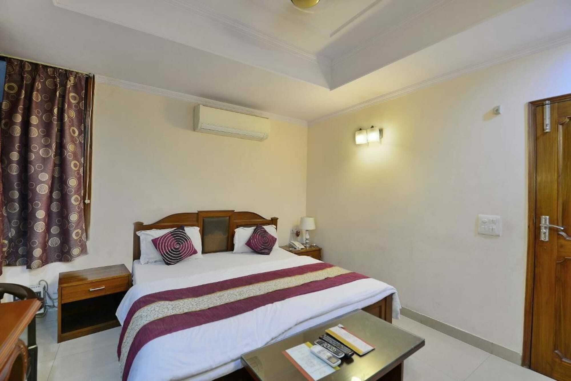 Fabhotel Kashish Residency Sector 26 Noida Ngoại thất bức ảnh